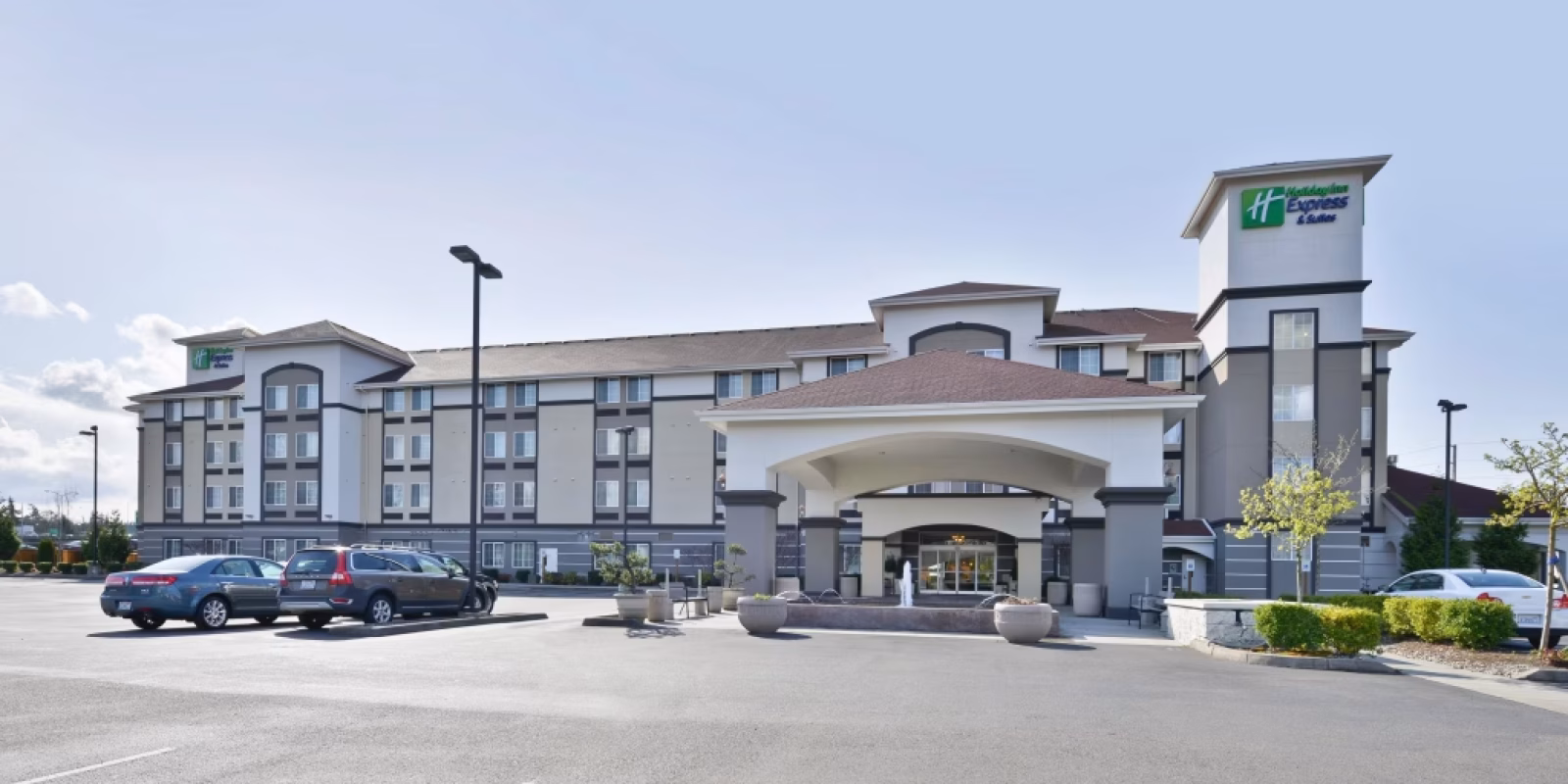 holiday-inn-express-and-suites-lakewood-4015057467-original